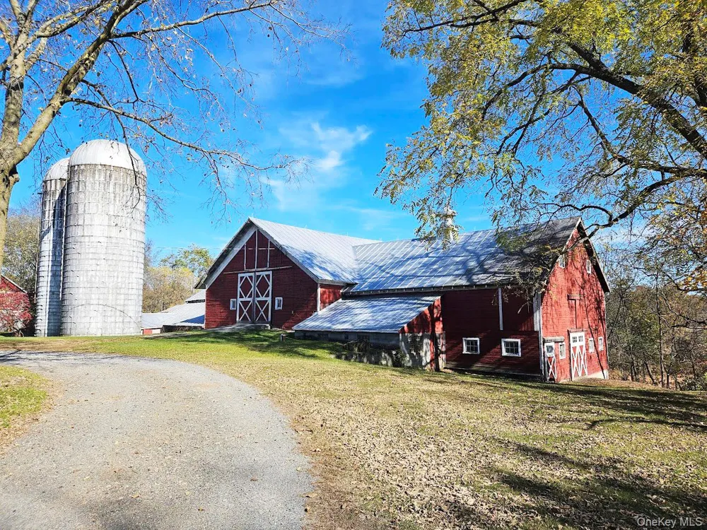 274 Fingar Road Hudson, NY 12534