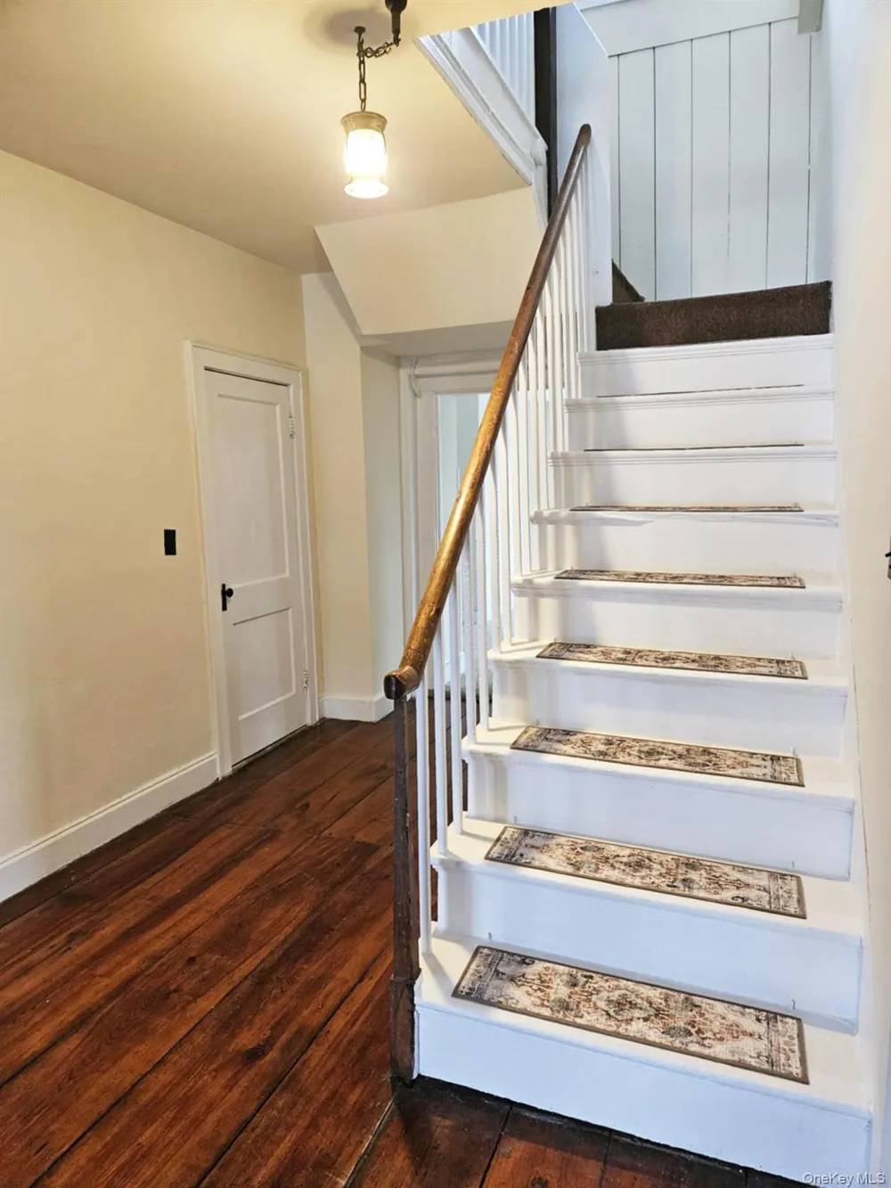 274 Fingar Road Hudson, NY 12534