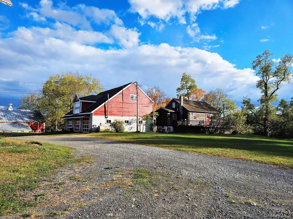 274 Fingar Road Hudson, NY 12534