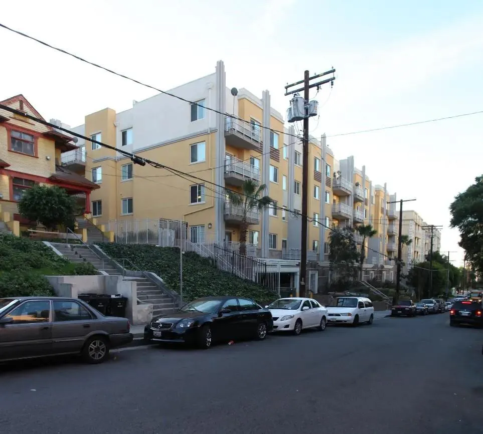 450 Grand View St Los Angeles, CA 90057