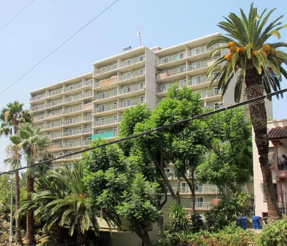 450 Grand View St Los Angeles, CA 90057