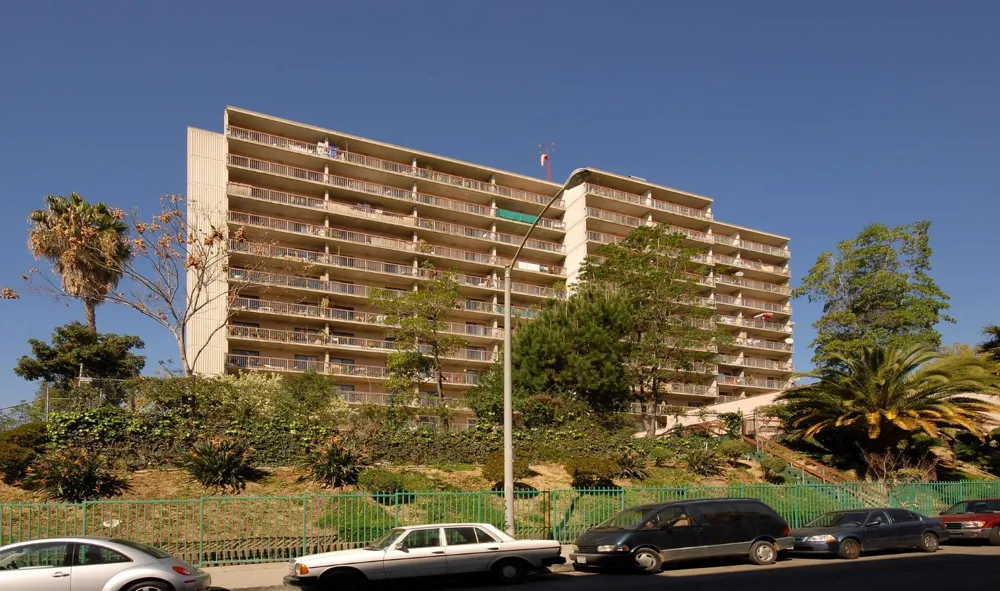 450 Grand View St Los Angeles, CA 90057