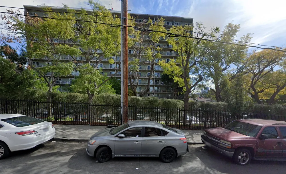 450 Grand View St Los Angeles, CA 90057