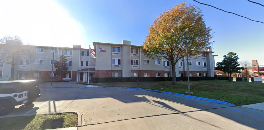 3260 Bickers St Dallas, TX 75212