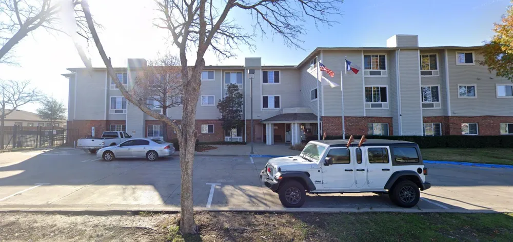 3260 Bickers St Dallas, TX 75212