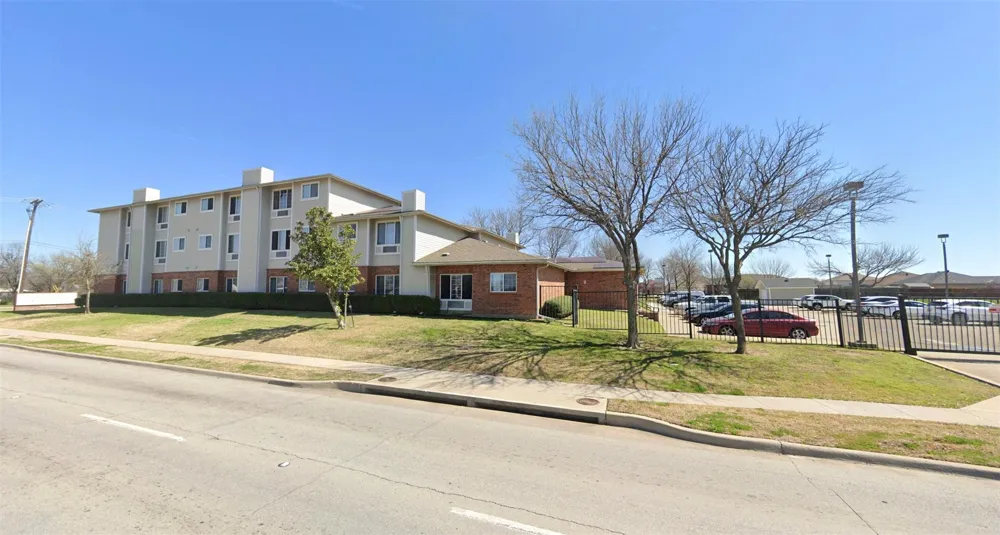 3260 Bickers St Dallas, TX 75212