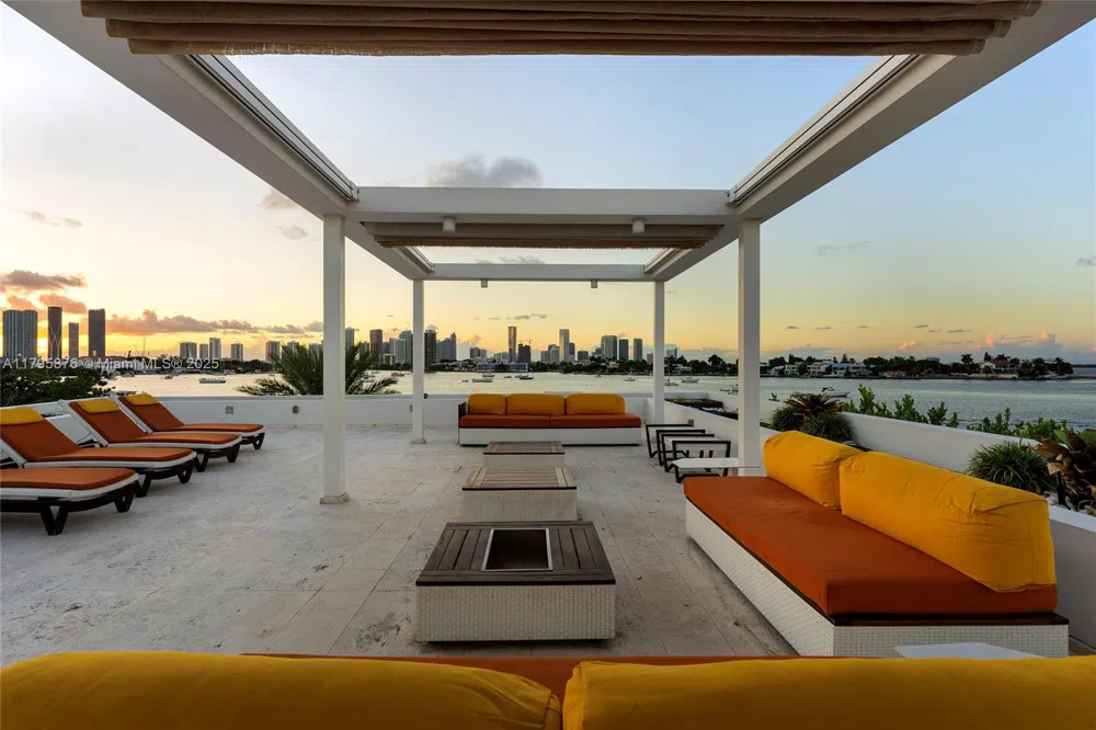 441 Hibiscus Dr Miami Beach, FL 33139