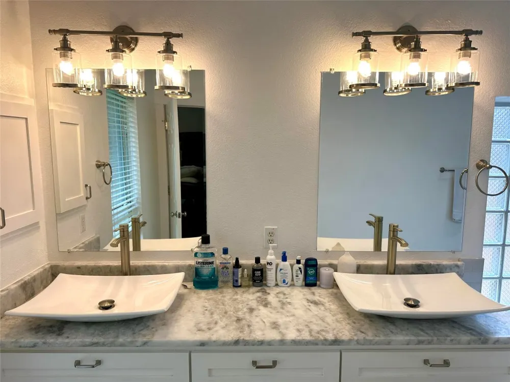 1904 Chasewood Drive Austin, TX 78727