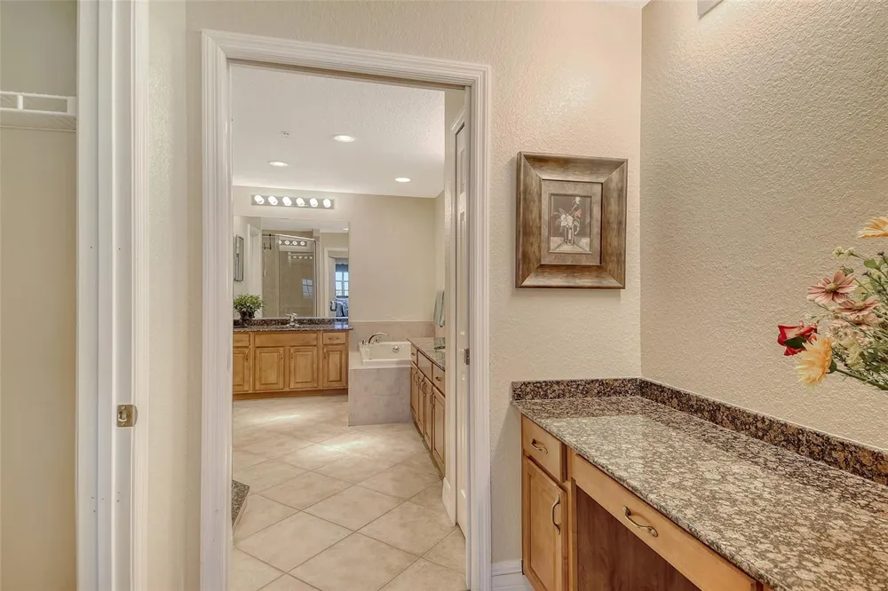 5100 JESSIE HARBOR DRIVE #504 Osprey, FL 34229