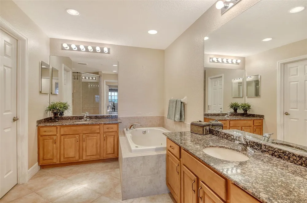 5100 JESSIE HARBOR DRIVE #504 Osprey, FL 34229