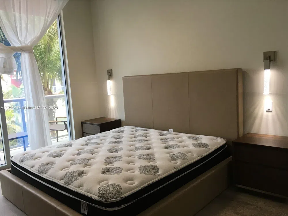 Address Not Shown Hollywood, FL 33019