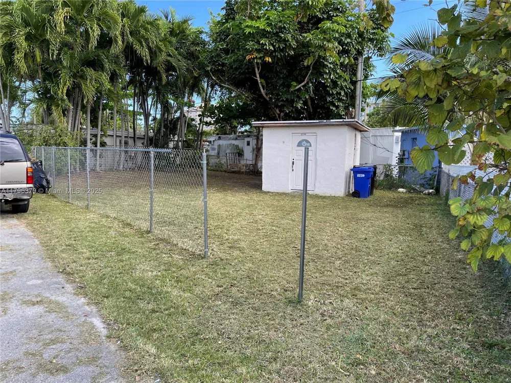 2244 NE 136th St North Miami Beach, FL 33181