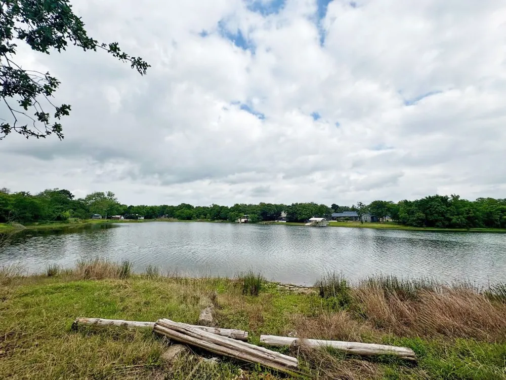 106 Caddo Smithville, TX 78957