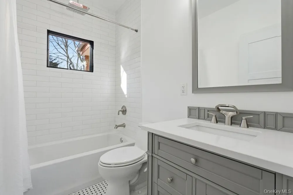 768 Bridgehampton Sag Harbor Bridgehampton, NY 11932