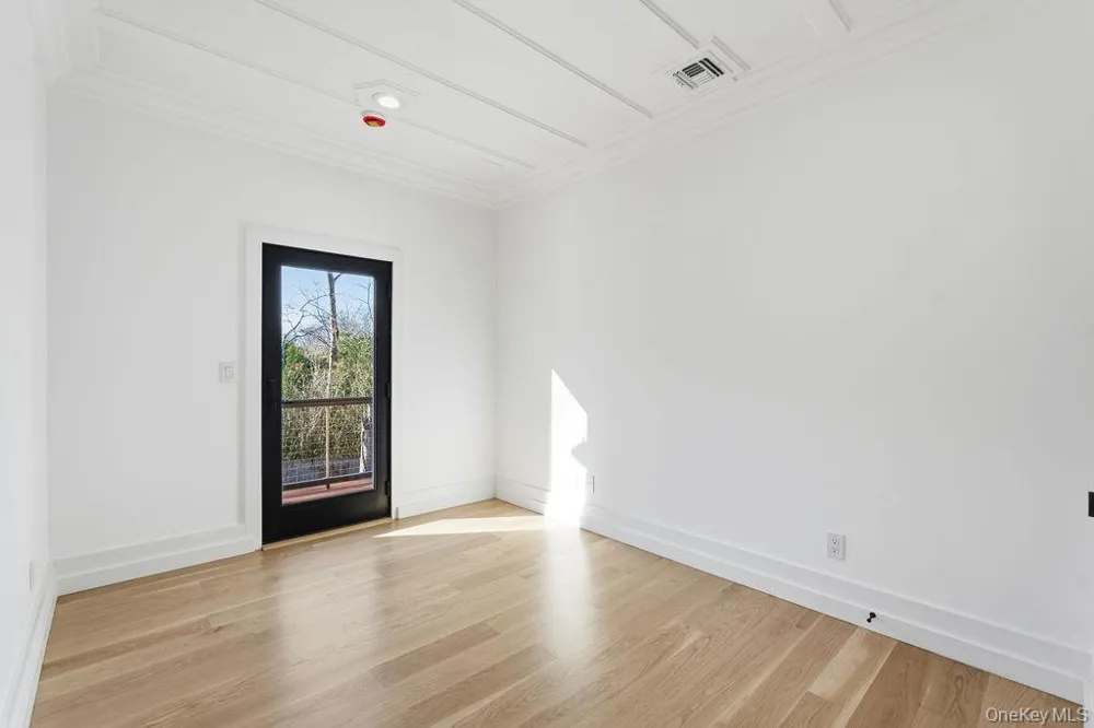 768 Bridgehampton Sag Harbor Bridgehampton, NY 11932