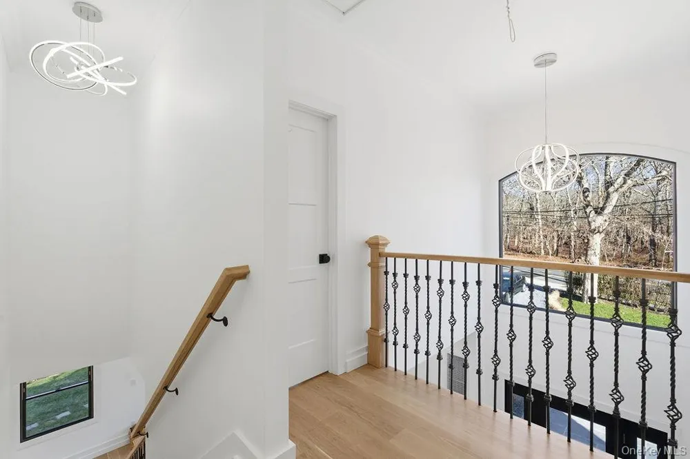 768 Bridgehampton Sag Harbor Bridgehampton, NY 11932
