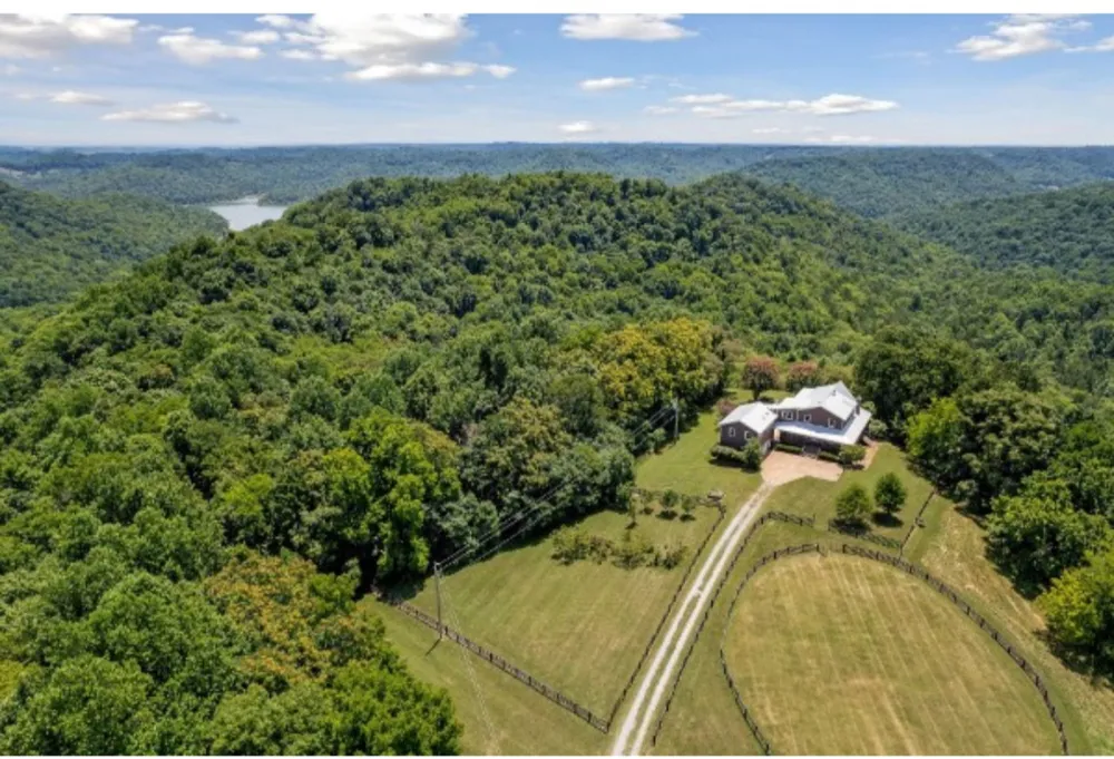 448 Dean Acre Ln Liberty, TN 37095