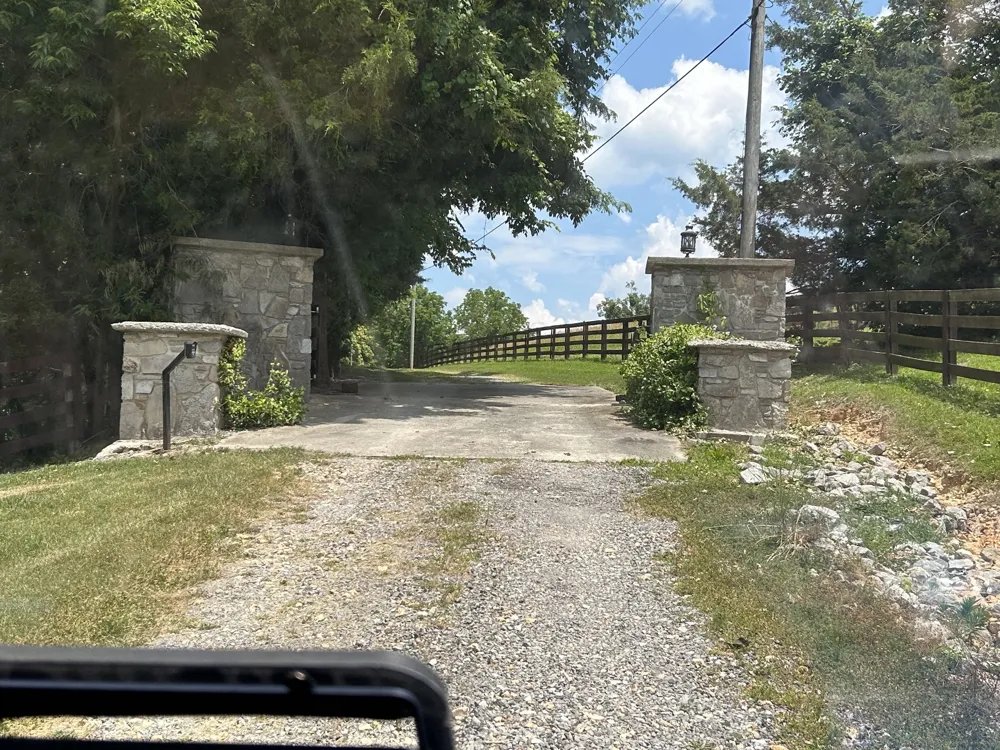 448 Dean Acre Ln Liberty, TN 37095