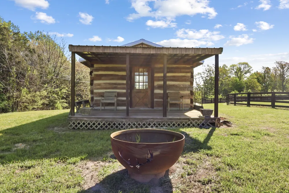 448 Dean Acre Ln Liberty, TN 37095