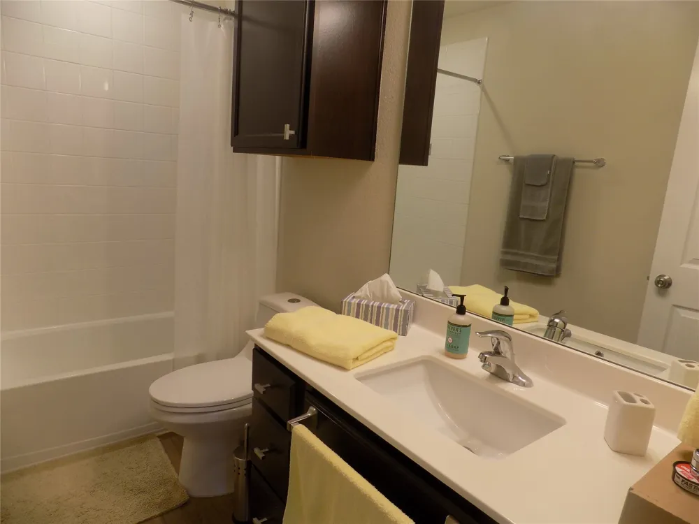 124 Rearden Boulevard Jarrell, TX 76537