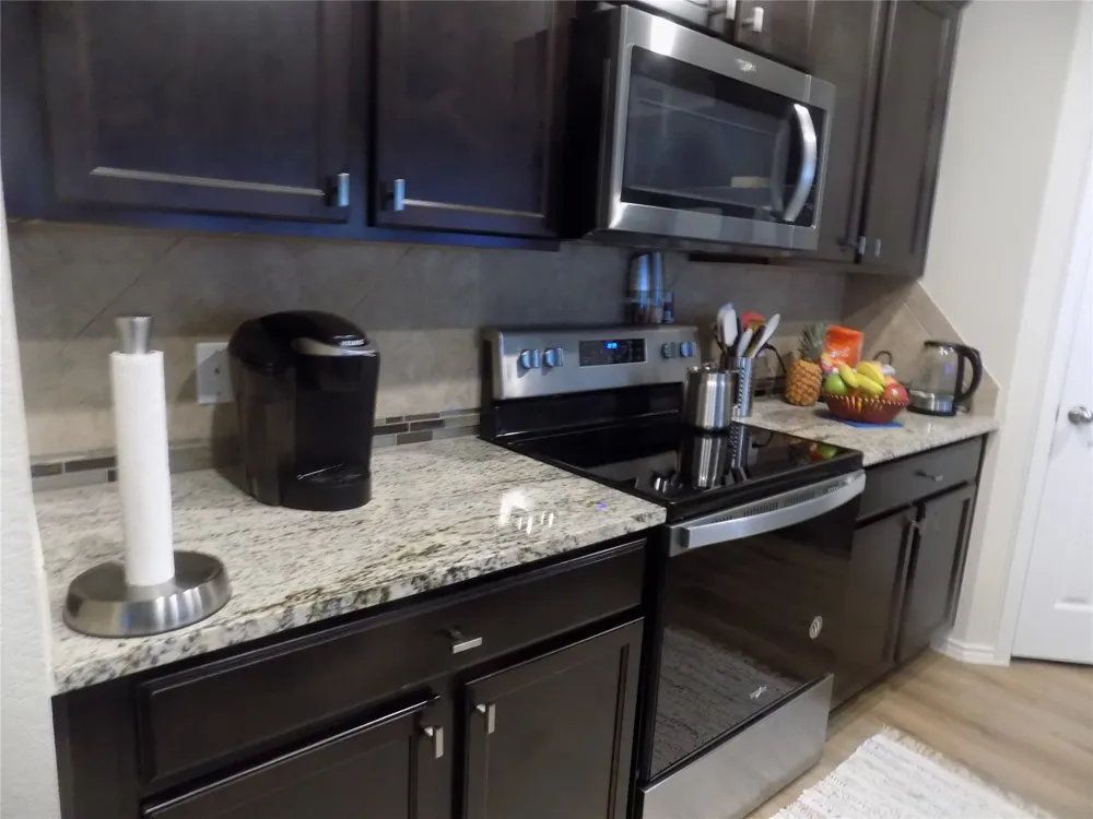 124 Rearden Boulevard Jarrell, TX 76537