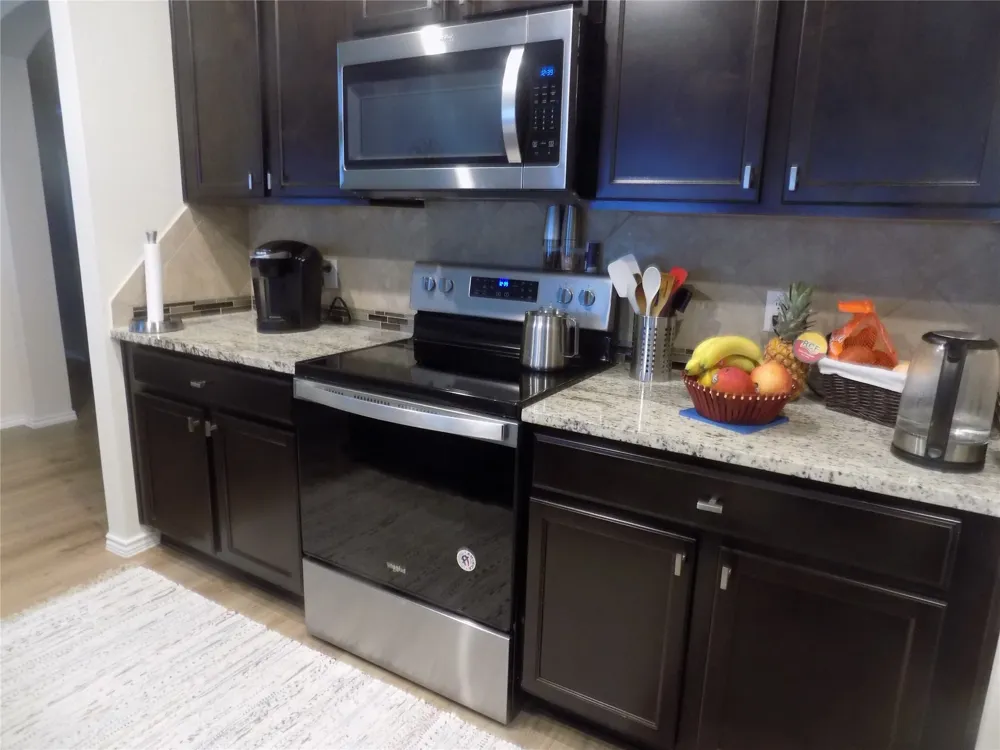 124 Rearden Boulevard Jarrell, TX 76537