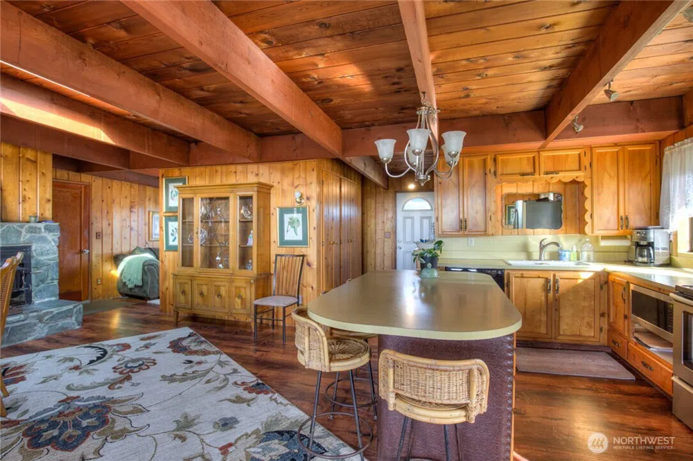 420 W Lough Lane Westport, WA 98595