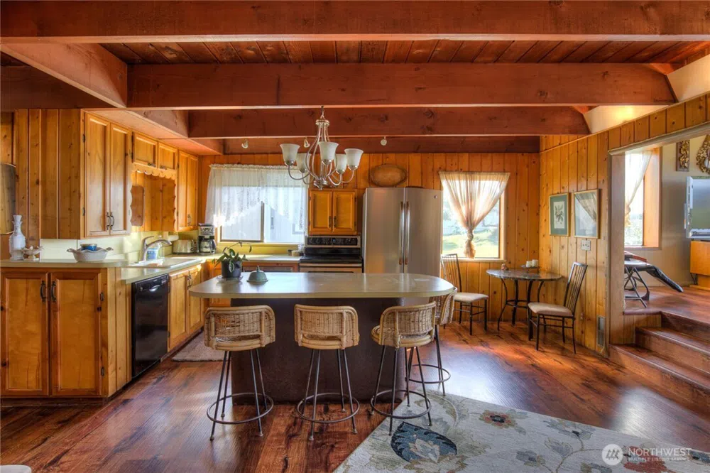 420 W Lough Lane Westport, WA 98595