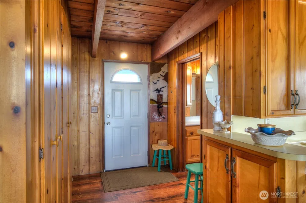 420 W Lough Lane Westport, WA 98595