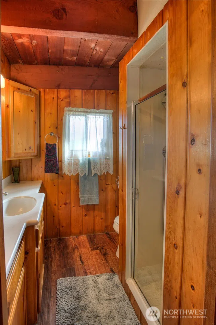 420 W Lough Lane Westport, WA 98595