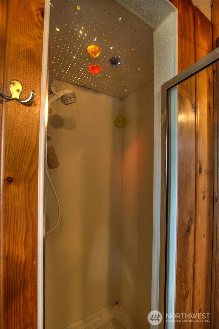 420 W Lough Lane Westport, WA 98595