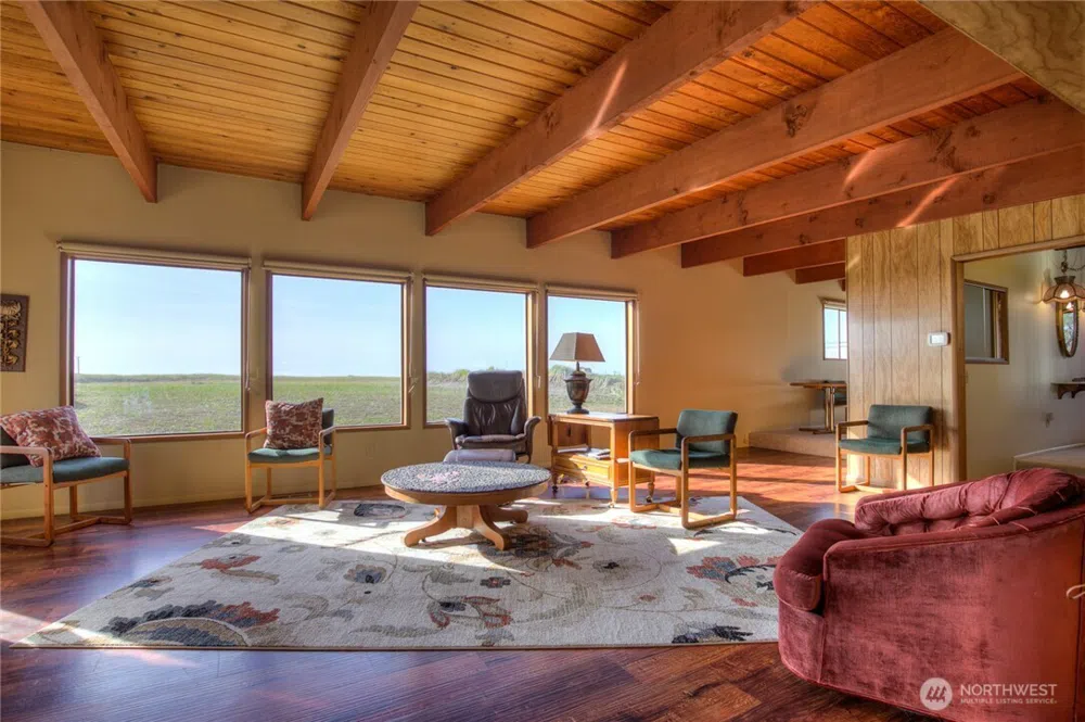 420 W Lough Lane Westport, WA 98595