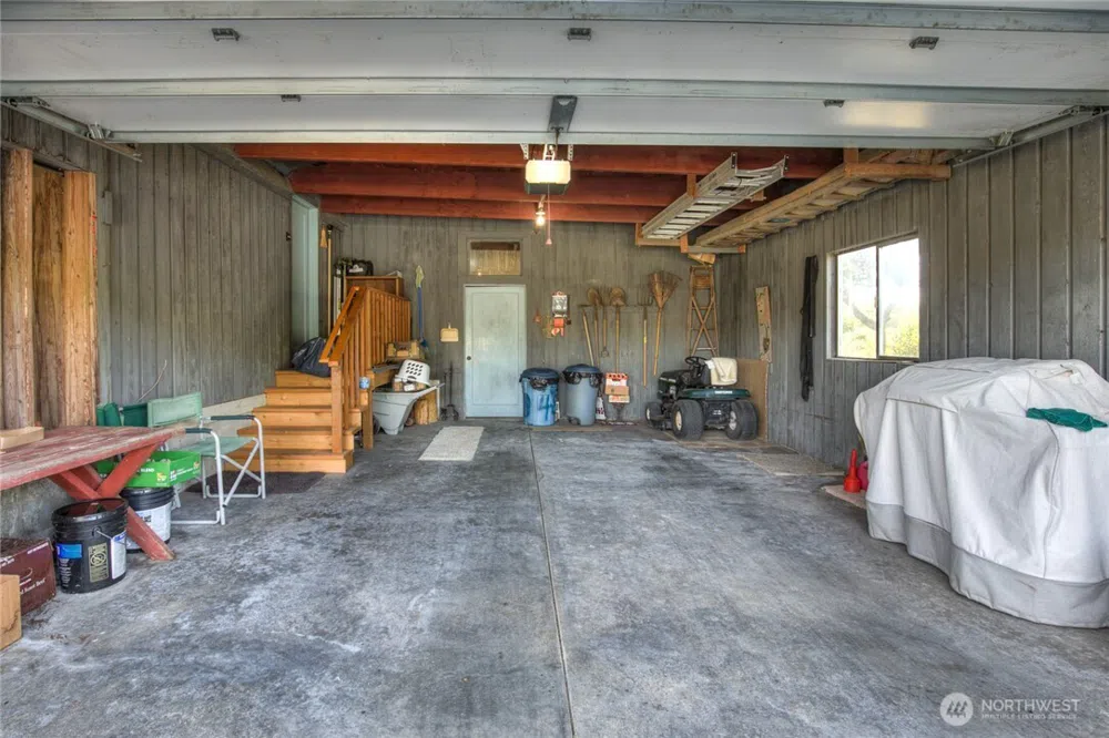 420 W Lough Lane Westport, WA 98595