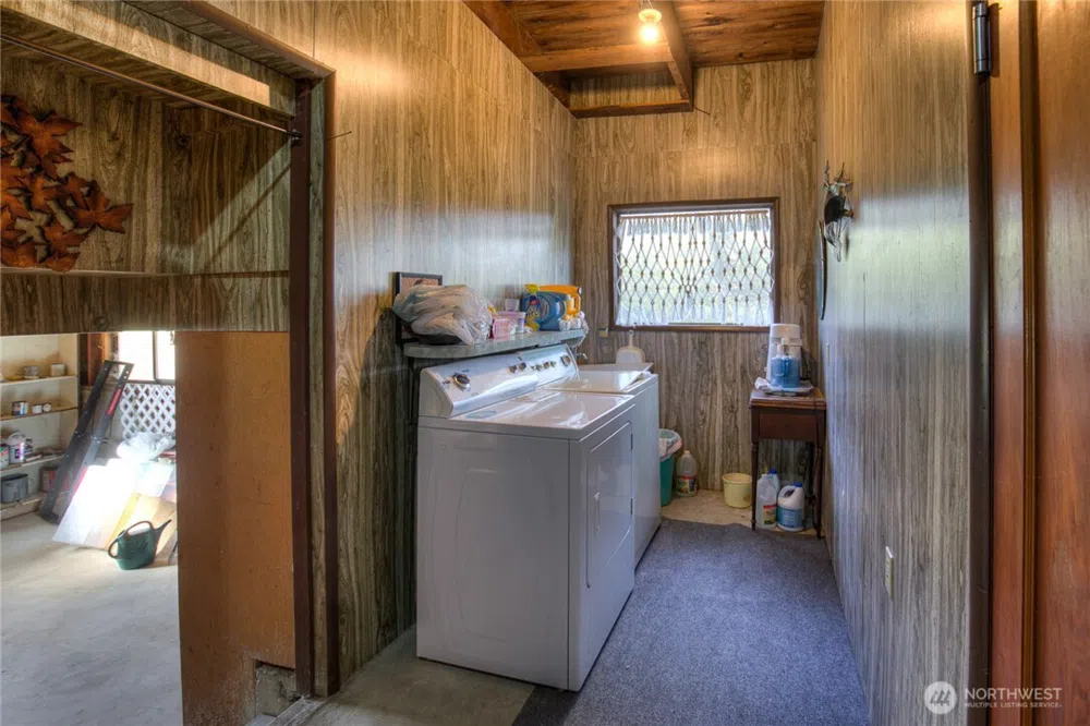 420 W Lough Lane Westport, WA 98595