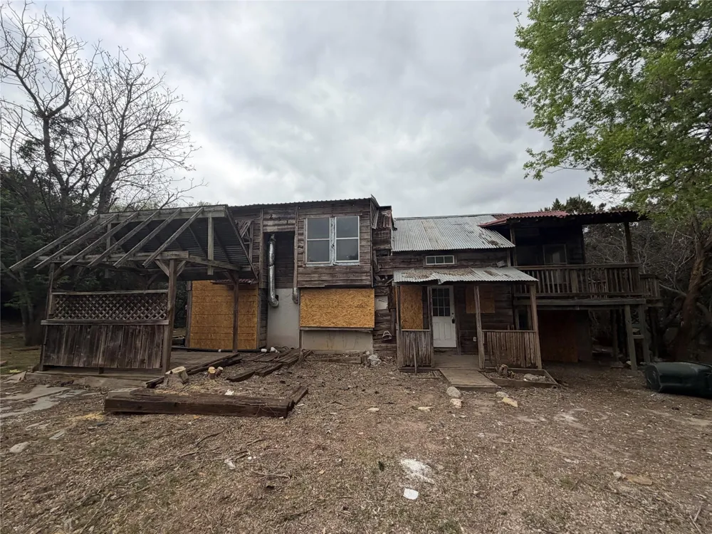 231 Sir Arthur Way Canyon Lake, TX 78133