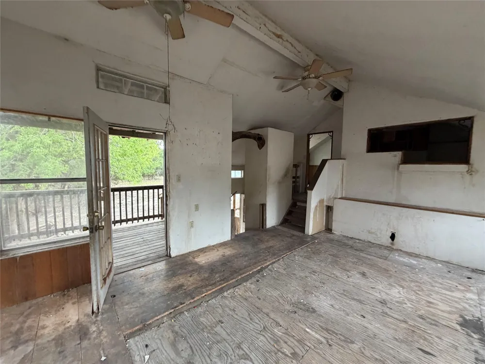 231 Sir Arthur Way Canyon Lake, TX 78133
