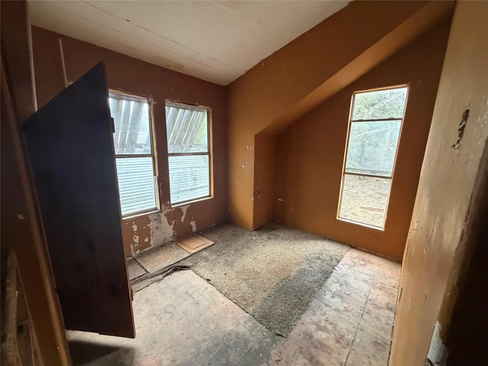 231 Sir Arthur Way Canyon Lake, TX 78133