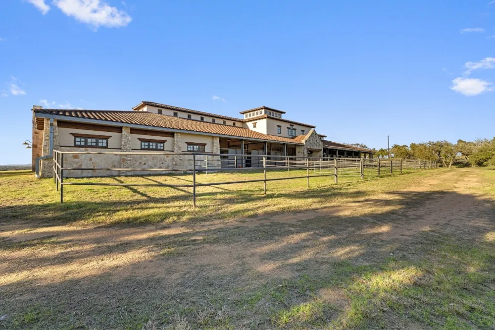 18700 Moreh Peak Pass Austin, TX 78738