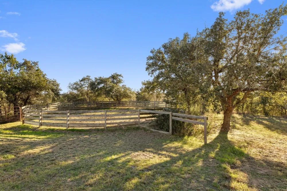 18700 Moreh Peak Pass Austin, TX 78738