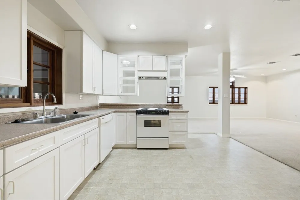 18700 Moreh Peak Pass Austin, TX 78738
