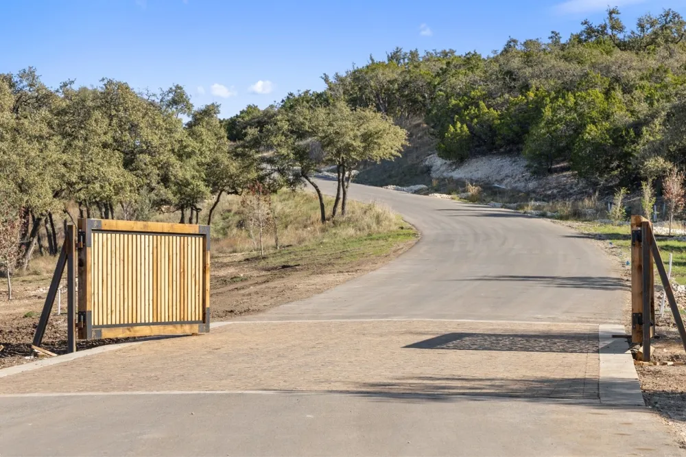 18700 Moreh Peak Pass Austin, TX 78738