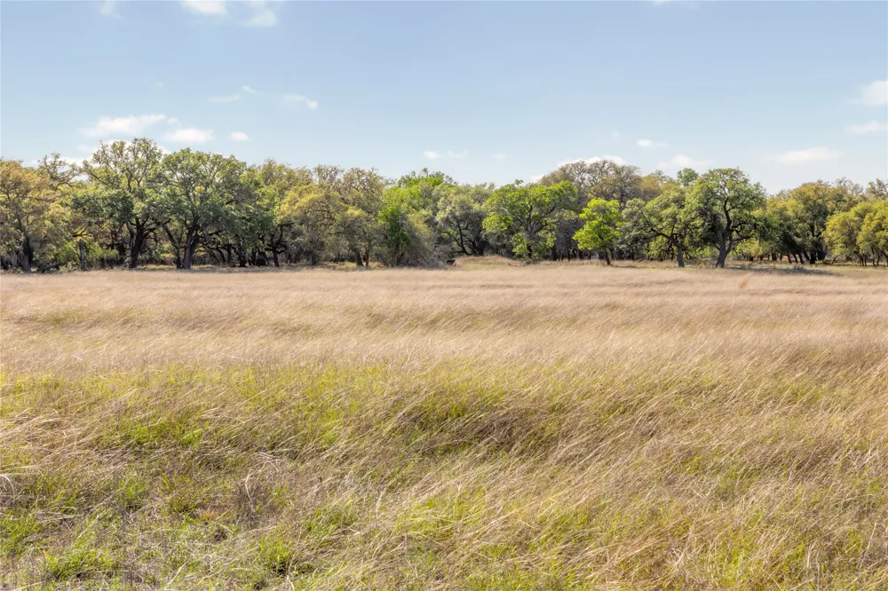 9695 W US 290 Highway Hye, TX 78635