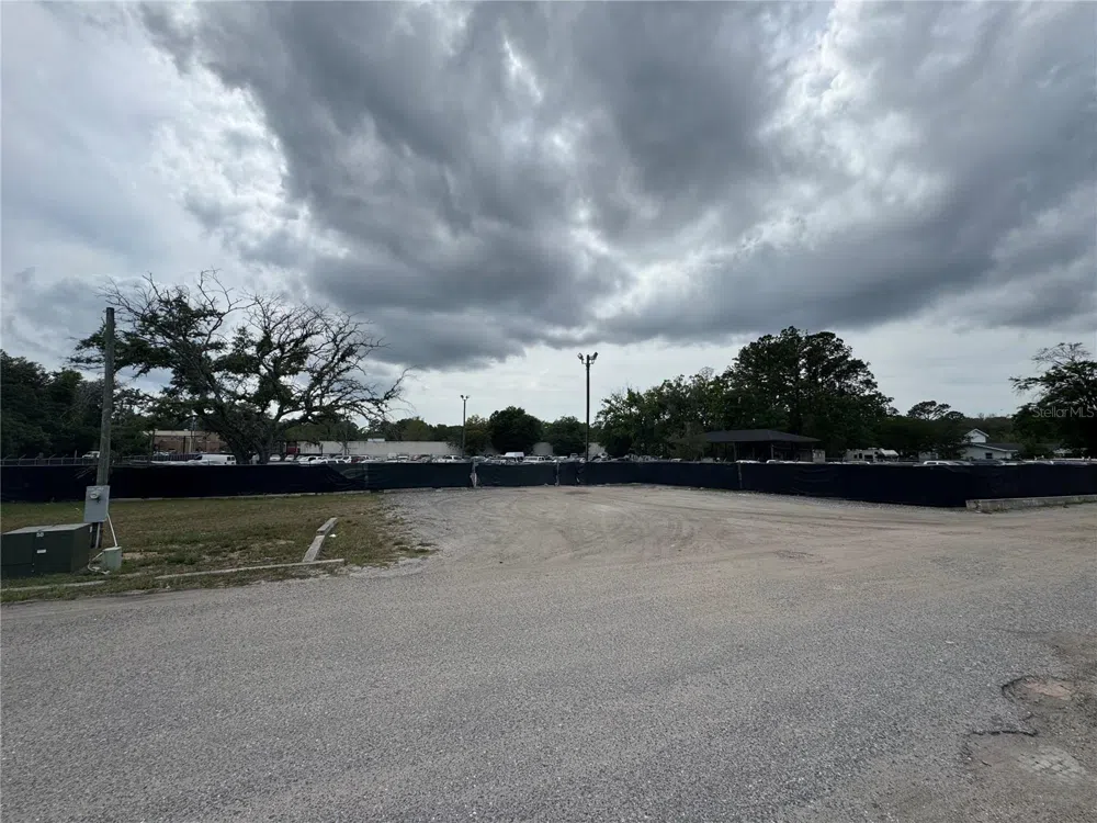 5515/5517 SHAD ROAD Jacksonville, FL 32257