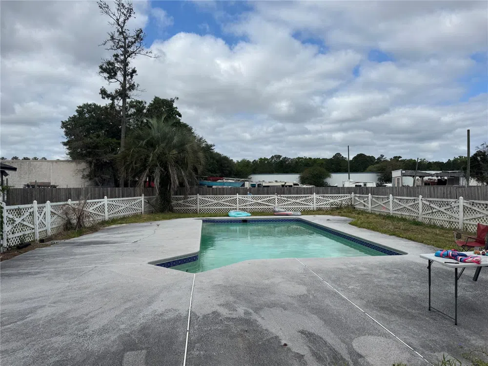 5515/5517 SHAD ROAD Jacksonville, FL 32257