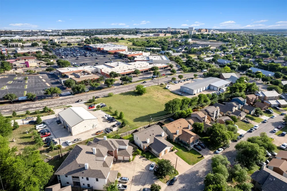 330 Old West Drive Round Rock, TX 78681