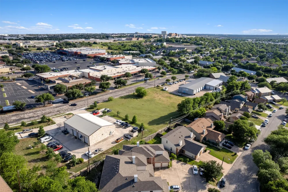 330 Old West Drive Round Rock, TX 78681