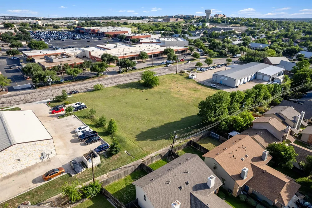 330 Old West Drive Round Rock, TX 78681