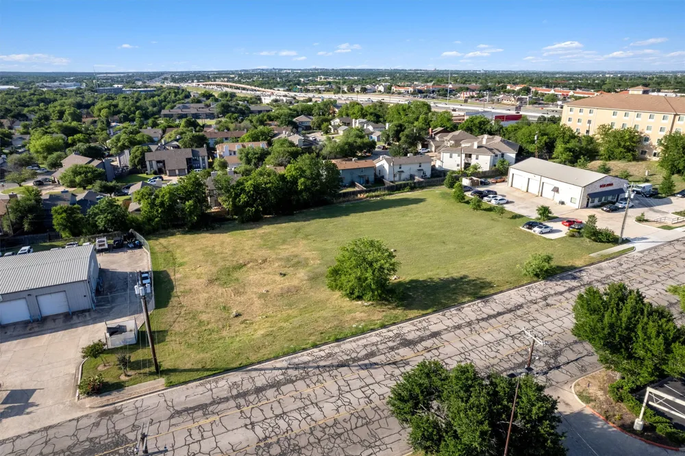 330 Old West Drive Round Rock, TX 78681