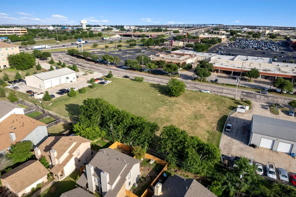 330 Old West Drive Round Rock, TX 78681