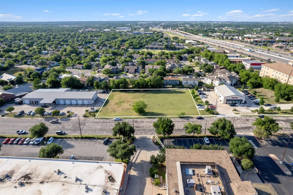 330 Old West Drive Round Rock, TX 78681